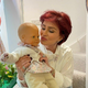 Sharon Osbourne ponosna na materinske sposobnosti hčerke Kelly