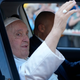 Orgije s spolnim delavcem: papež sprejel odstop škofa