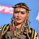 Madonna preložila turnejo: pred hospitalizacijo vadila 12 ur dnevno