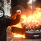 Buenos Aires v plamenih: 'Branili bomo državo'