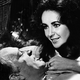 Elizabeth Taylor je bila zaradi romance z Richardom Burtonom javno linčana