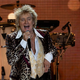 Rod Stewart je moral zaradi vnetega grla odpovedati pomemben koncert