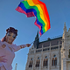 Madžarska dodatno omejila pravice LGBTIQ+ oseb: priznava le dva spola