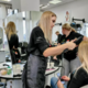 Srčna akcija bodočih frizerjev: občane postrigli za dober namen