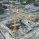 Huda nesreča v središču Ljubljane: delavec omahnil 6 metrov v globino