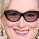 Meryl Streep dolgo cvetlično obleko, ki deli mnenja, na gala prireditvi nosila z dioptrijskimi očali in tako storila nevideno v Hollywoodu!