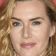 48-letna Kate Winslet se je s to modno izbiro poklonila Titaniku, s katerim je zaslovela pri 22-ih, in ganila oboževalce po vsem svetu!