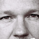 Žvižgača Julian Assange so proti varščini izpustili na prostost, ker se je poravnal z ZDA