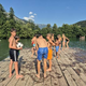 Osvežitev v jezeru Črnava