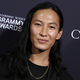 Ameriški modni kreator Alexander Wang soočen z obtožbami spolnega nadlegovanja