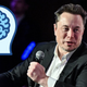 Že v letu 2025 bo pametnejša od človeka: Musk napovedal osupljiv vzpon umetne inteligence