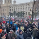 Na Dunaju prek 40.000 protestnikov proti koronskim ukrepom