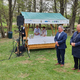 FOTO: Minister Vizjak obiskal Račji gaj – lenarški idilični park ob Globovnici