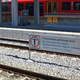 Tragična nesreča na železniških tirih: Na Štajerskem vlak usodno trčil v osebo