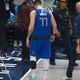 Luka Dončić poškodovan, strokovnjaka pa krivita njegovo fizično kondicijo: "Na parketu se premika kot 70-letnik!"