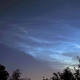 Ste opazili redek in zanimiv pojav na večernem nebu? Pojavili so se ponoči svetleči se oblaki