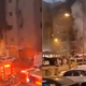 Požar v stanovanjski stavbi, umrlo najmanj 35 tujih delavcev