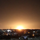 Konec premirja v Gazi: Palestinci so izstrelili zažigalne balone, Izrael pa je odgovoril z obstreljevanjem vojaških ciljev