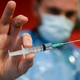 NIJZ: "Začetek cepljenja je začetek konca epidemije"