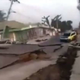 VIDEO: Ob močnem potresu se je porušilo nekaj stavb, asfalt se je zvijal kot plastelin