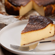 Baskovski cheesecake: slavni kolač, ki je prekrasno kremast