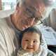 80-letni očka Robert De Niro poziral s svojo 10-mesečno hčerko