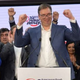 Vučićeva SNS na parlamentarnih volitvah dobila okoli 63%, Vučić pa razglasil zmago, kot je še ni bilo