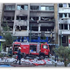 V središču Aten v siloviti eksploziji poškodovane stavbe, ranjen en človek