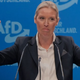 Protesti zamaknili začetek kongresa nemške AfD, kanclerska kandidatka Alice Weidel