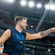 Luka Dončić v reklami divje vozi ob spremljavi balkanske uspešnice