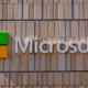 Microsoft izglasoval „NE“ vlaganju v Bitcoin, medtem ko novi altcoini osvajajo trg