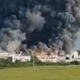 Obsežen požar v tovarni stiropora v bližini Bihaća