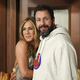 Adam Sandler vsak materinski dan pošlje šopek rož prijateljici Jennifer Aniston