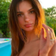 Emily Ratajkowski preveč lepa, da bi lahko bila igralka