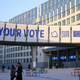 Rezultati evropskih volitve bodo znani pozno, referendumov po 21. uri