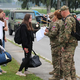 Mlajša hči Zmaga Jelinčiča oblekla vojaško uniformo