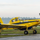 Air tractor znova v zraku na ilirskobistriškem, gasilcem nagaja močna burja