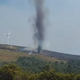 Poglejte zelo redek pojav: to je izjemno uničujoč ognjeni tornado (VIDEO)