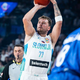 Luka Dončić z vsako zmago dlje od Slovenije