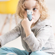 Astma je pogostejša pri otrocih. Imajo jo tudi znani športniki, med drugim Beckham