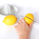 Kisli čudež, ki deluje: Limona vam lahko zelo pomaga pri hujšanju, le vedeti morate, kako jo uporabiti