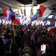 Francija: Visoka zmaga skrajno desnega Nacionalnega zbora, hud poraz Macronovega zavezništva
