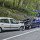 (FOTO) Pijani voznik oplazil eno, čelno trčil v drugo vozilo. Ena oseba huje poškodovana