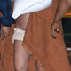 FOTO: Britney se je zmešalo, skoraj gola tavala pred hotelom