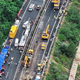Na Kitajskem se je zrušila avtocesta, ogromno mrtvih